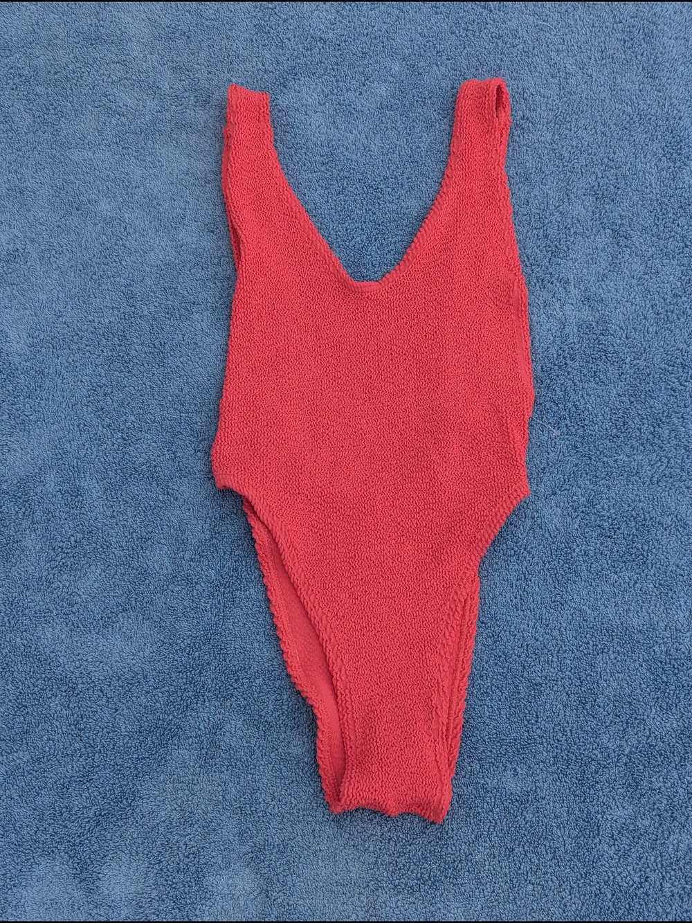 Bond-Eye Ring Alicia One Piece in Guava - 0/S